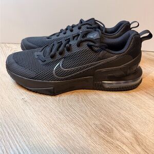 Nike Air Max Alpha Trainer 6 Sneakers